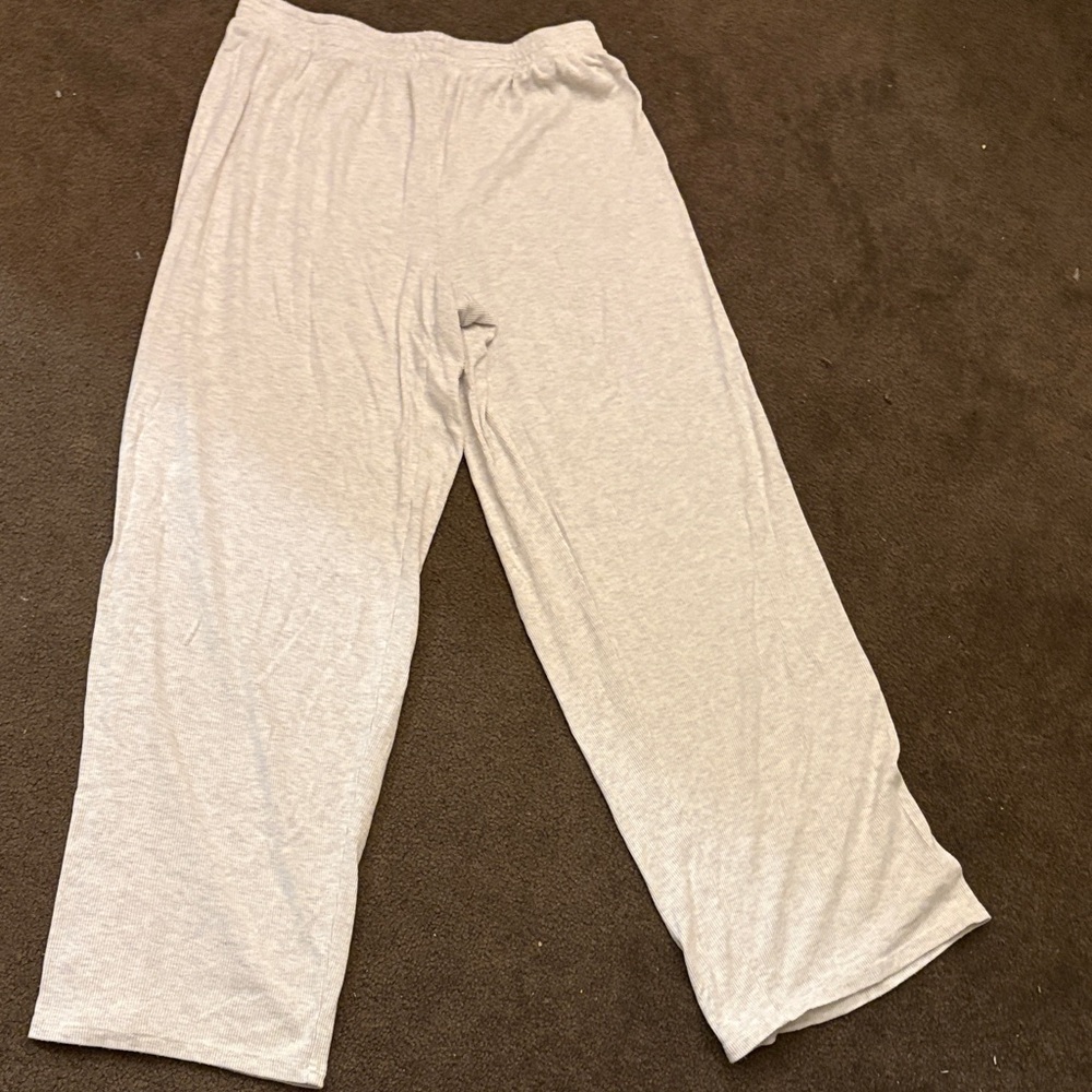 Aritzia Light Gray Cropped Wide-Leg Lounge Pants